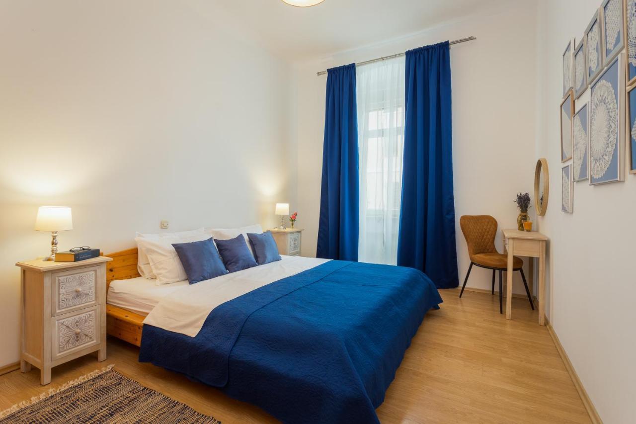 Apartman Lussi Pula Exteriör bild