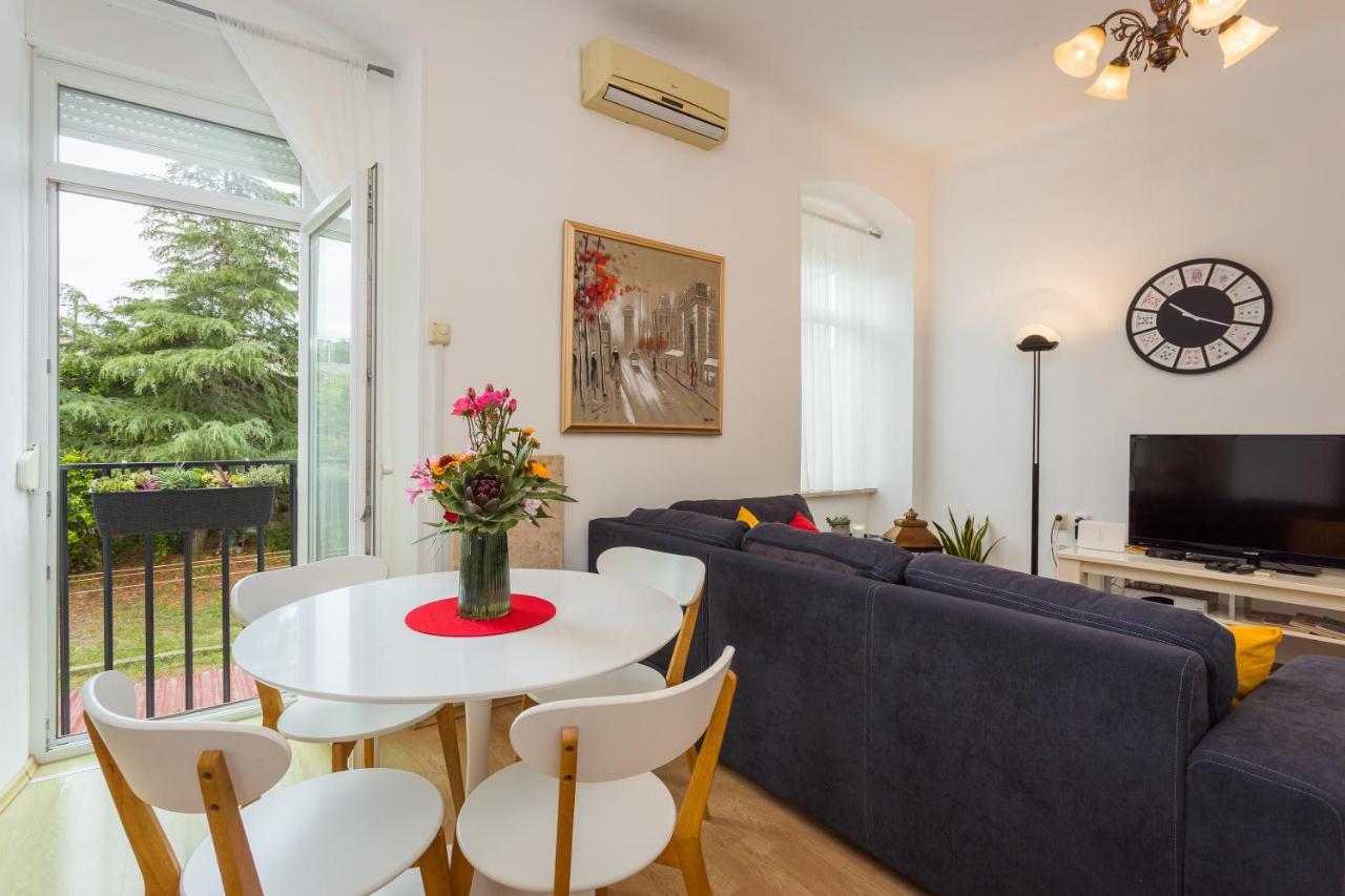 Apartman Lussi Pula Exteriör bild
