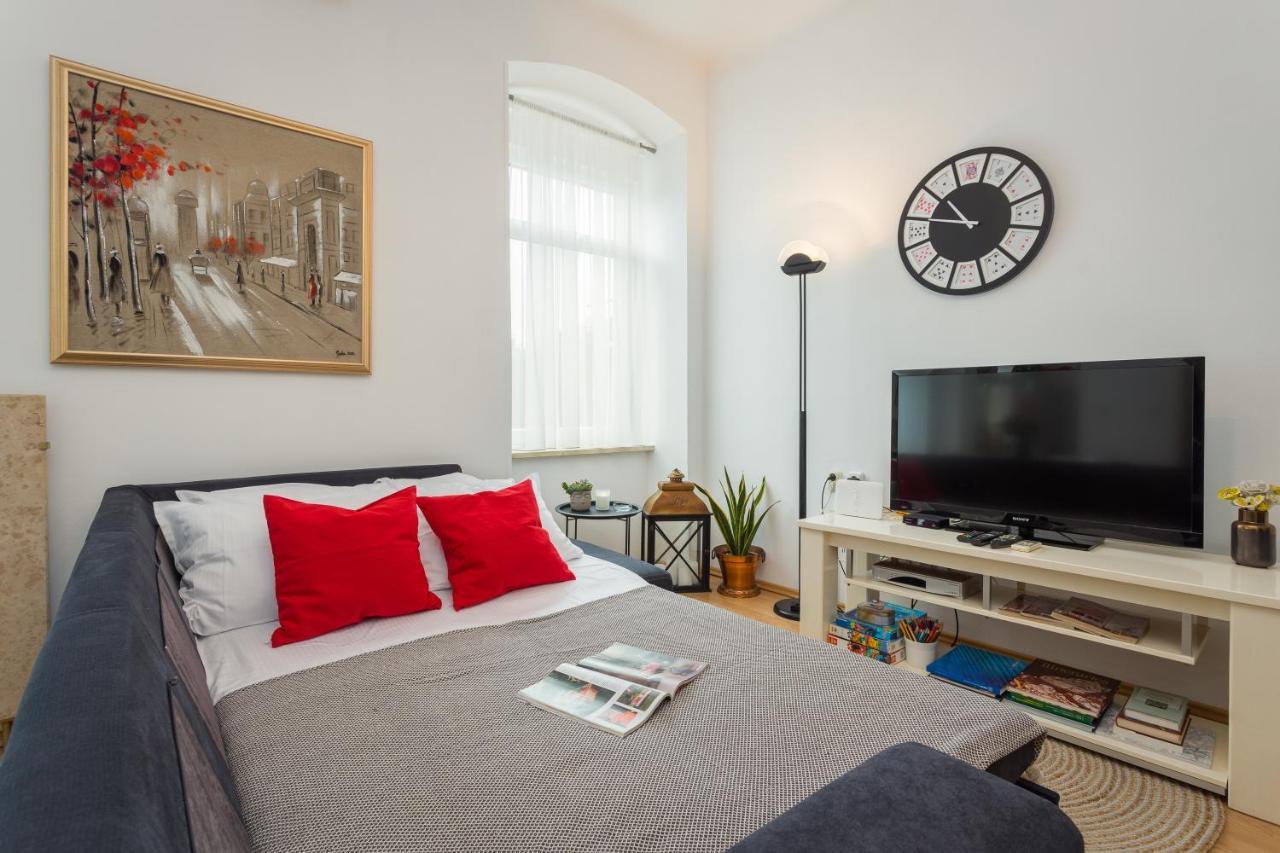 Apartman Lussi Pula Exteriör bild