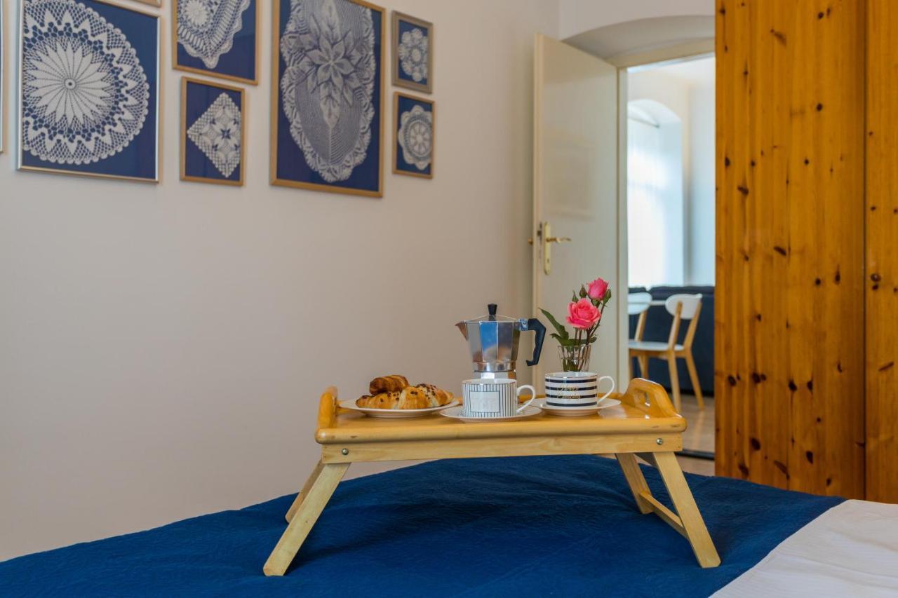 Apartman Lussi Pula Exteriör bild